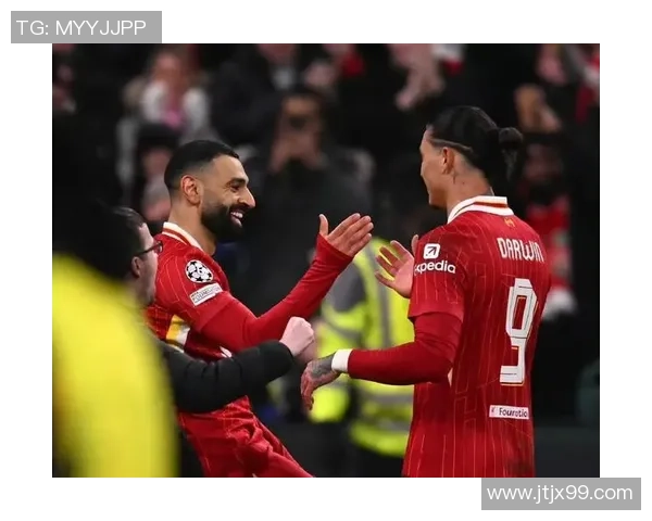 回顾欧冠经典对决利物浦与巴萨的精彩录像与战术分析